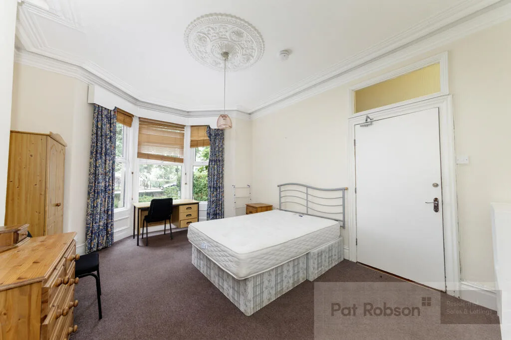 5 bedroom house for rent