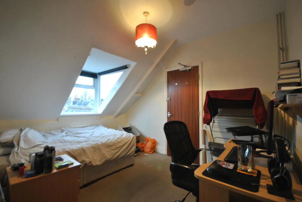 5 bedroom house for rent