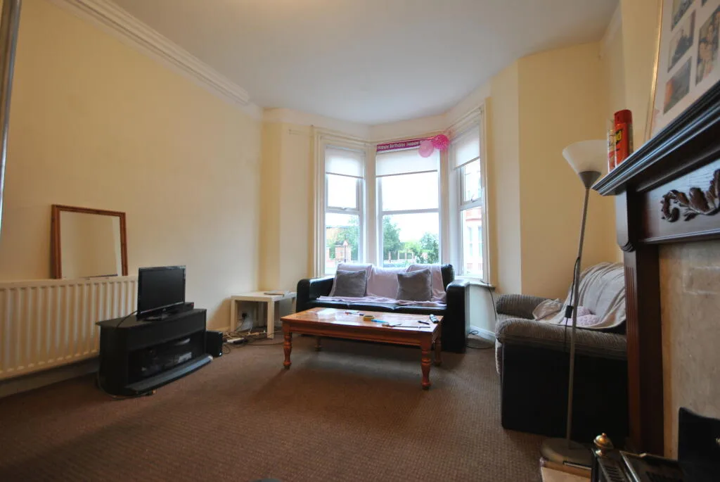 5 bedroom house for rent