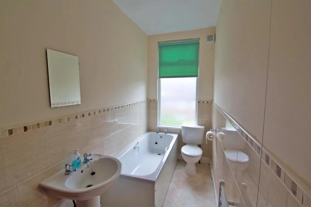 4 bedroom terraced house for rent
