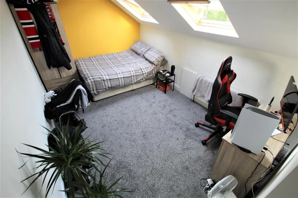 4 bedroom terraced house for rent