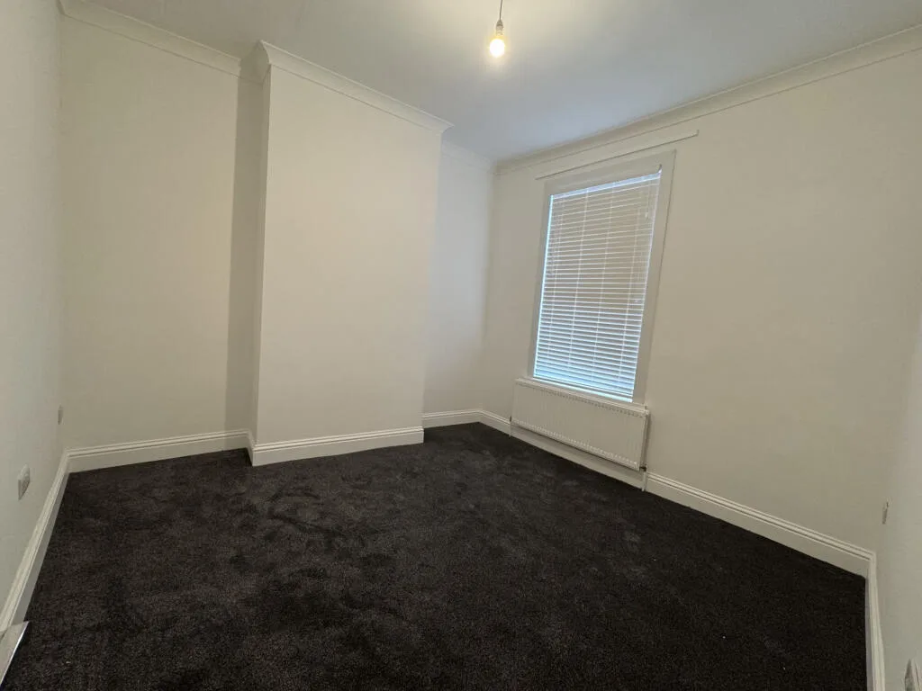 2 bedroom semi-detached house for rent