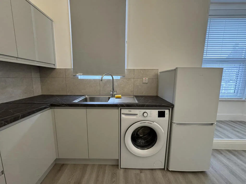 2 bedroom semi-detached house for rent