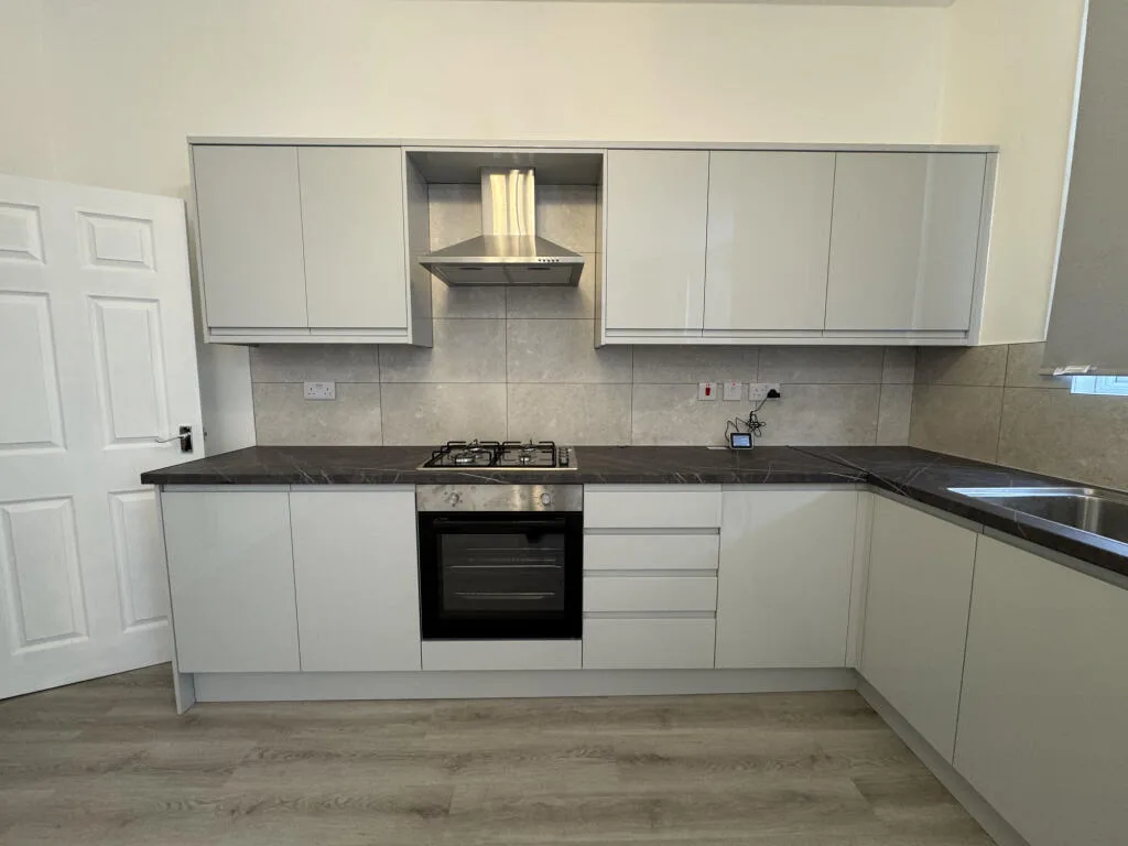 2 bedroom semi-detached house for rent