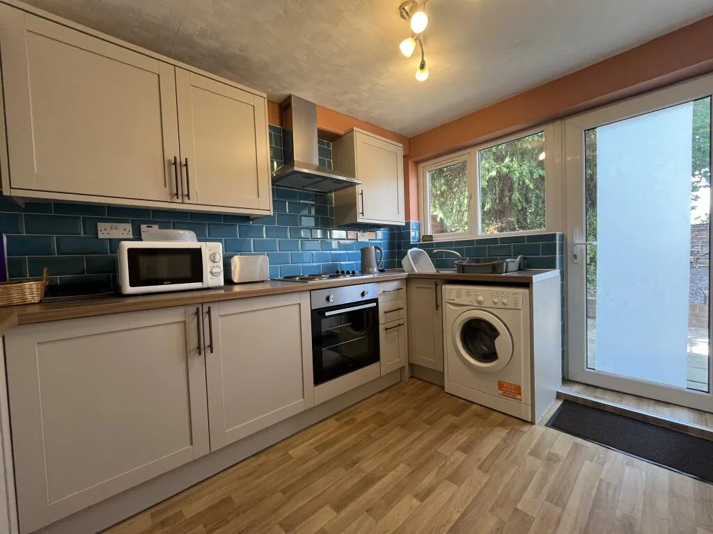 3 bedroom flat for rent