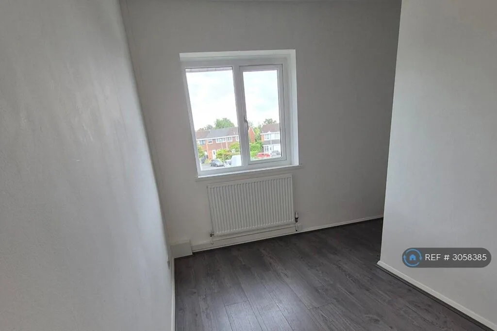 2 bedroom maisonette for rent
