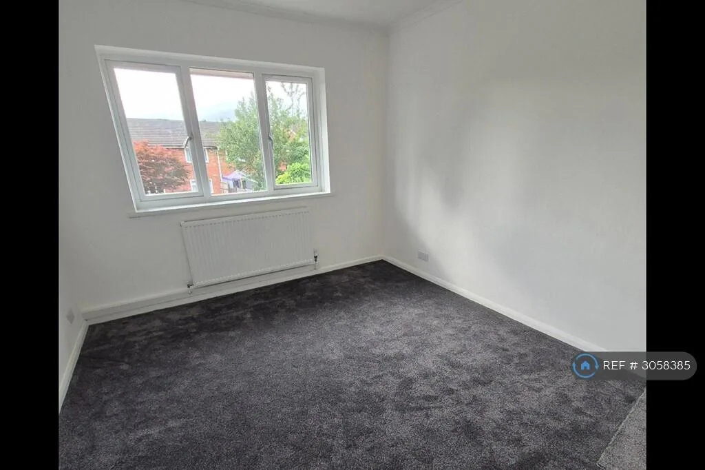 2 bedroom maisonette for rent