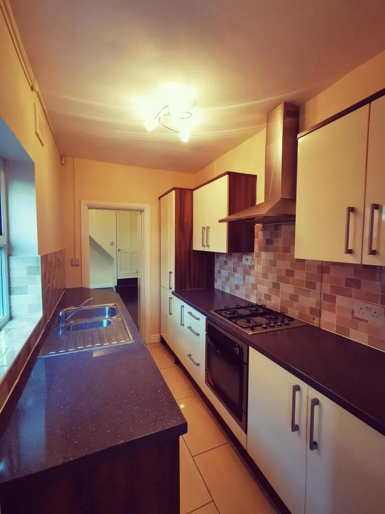 2 bedroom house for rent