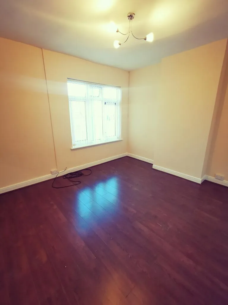 2 bedroom house for rent