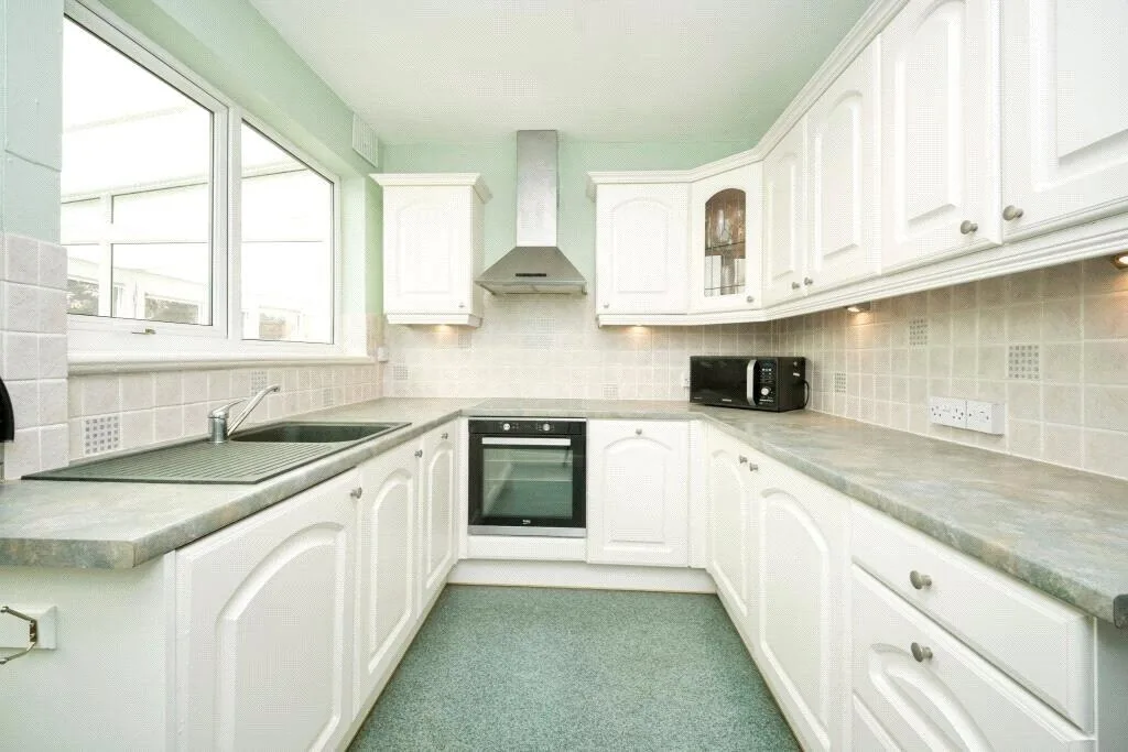2 bedroom semi-detached house for rent