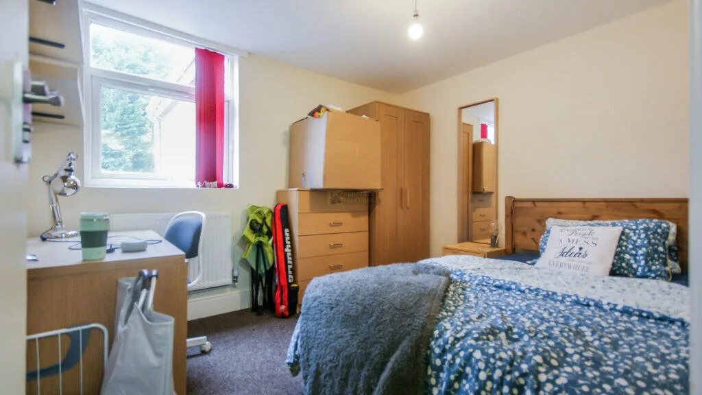 7 bedroom terraced house for rent