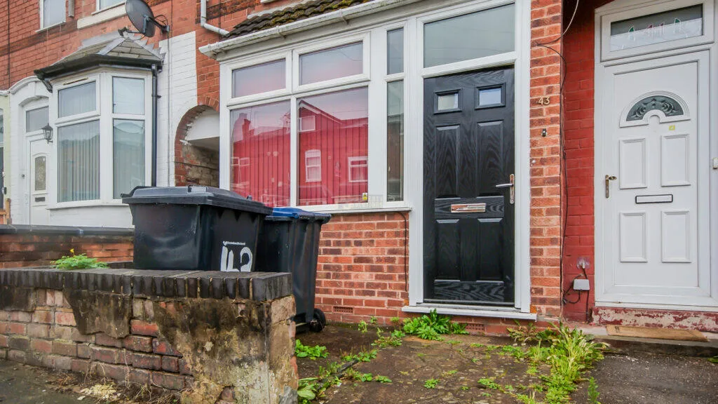 7 bedroom terraced house for rent