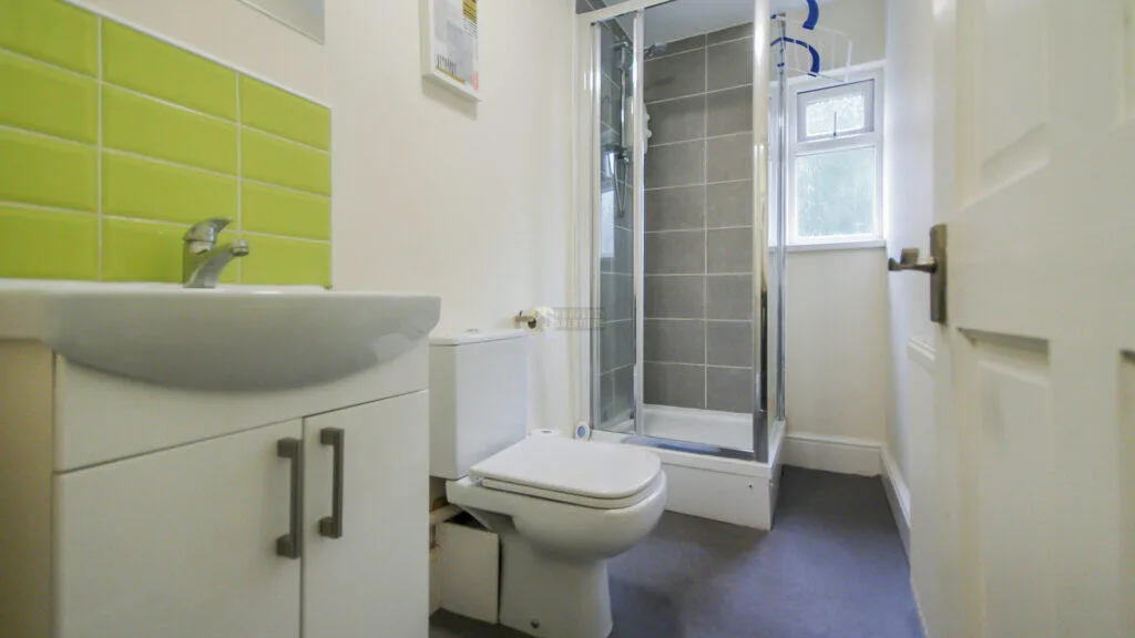 7 bedroom terraced house for rent