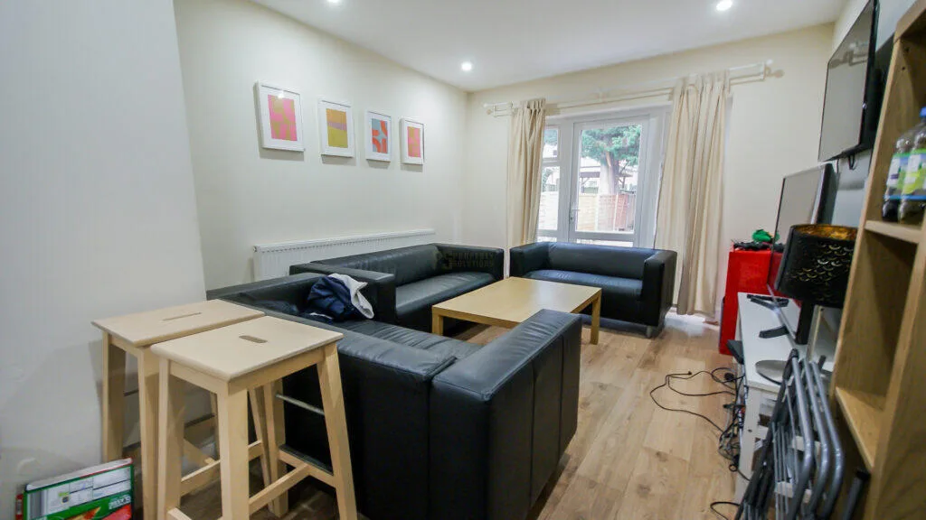 7 bedroom terraced house for rent