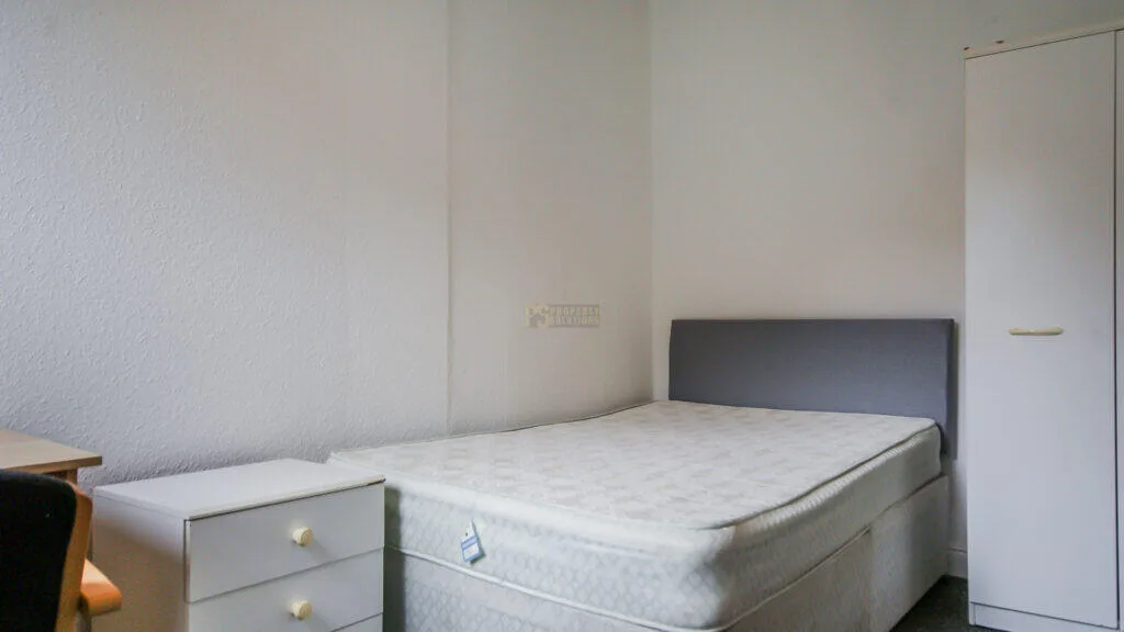 4 bedroom terraced house for rent