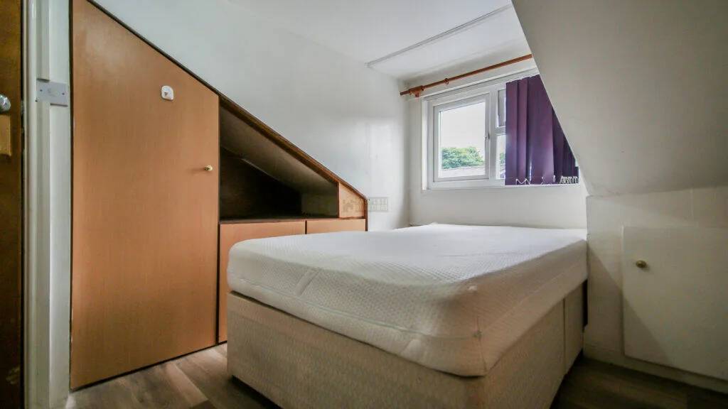 6 bedroom terraced house for rent