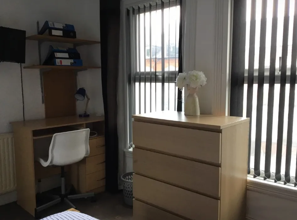 5 bedroom house for rent