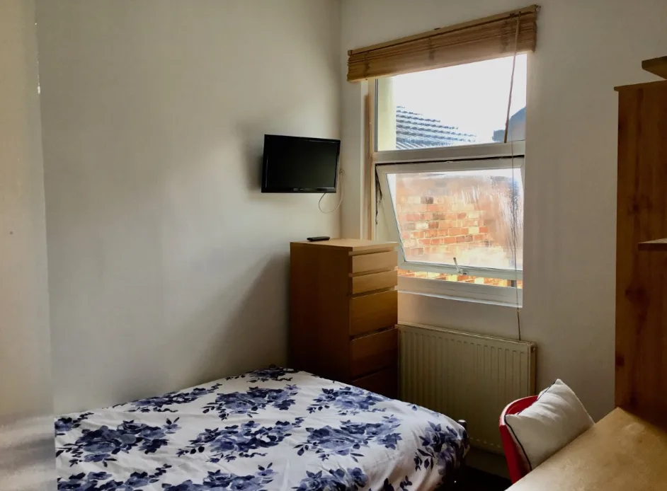 5 bedroom house for rent
