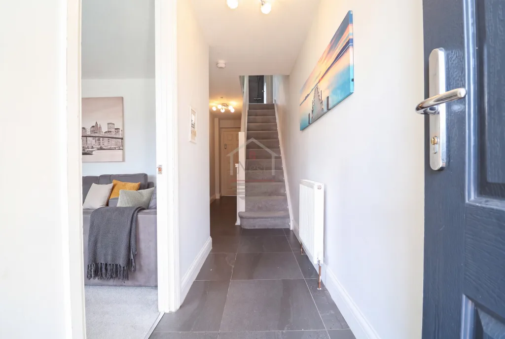 8 bedroom house of multiple occupation for rent