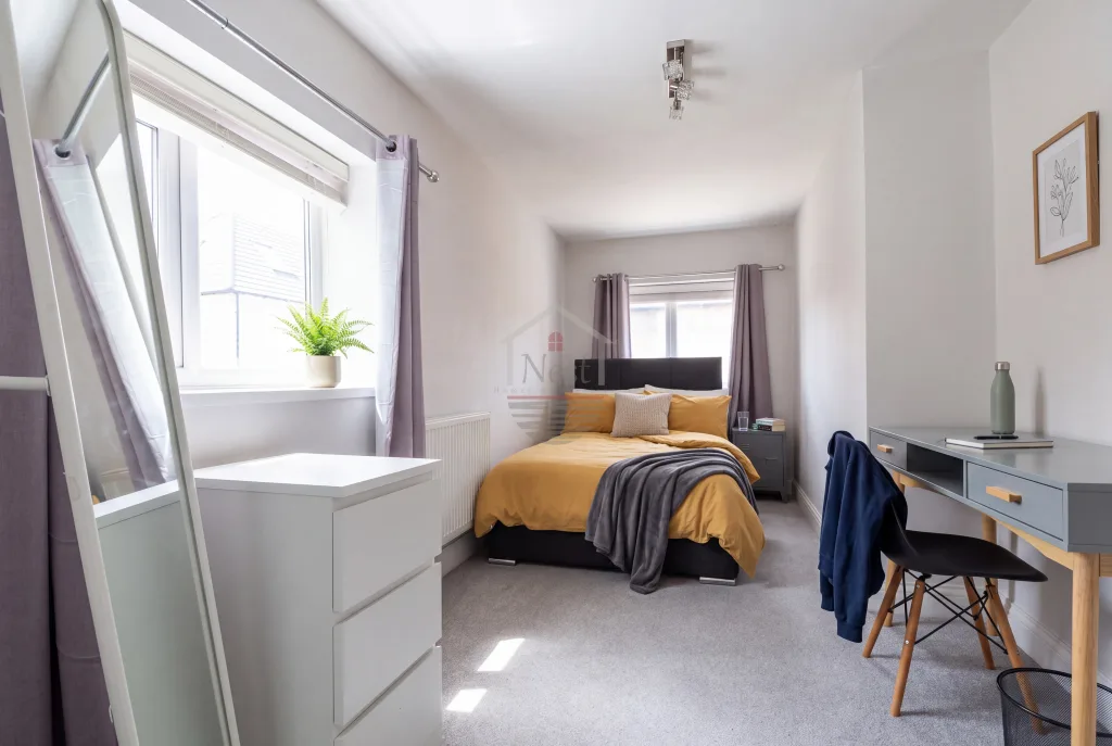 8 bedroom house of multiple occupation for rent