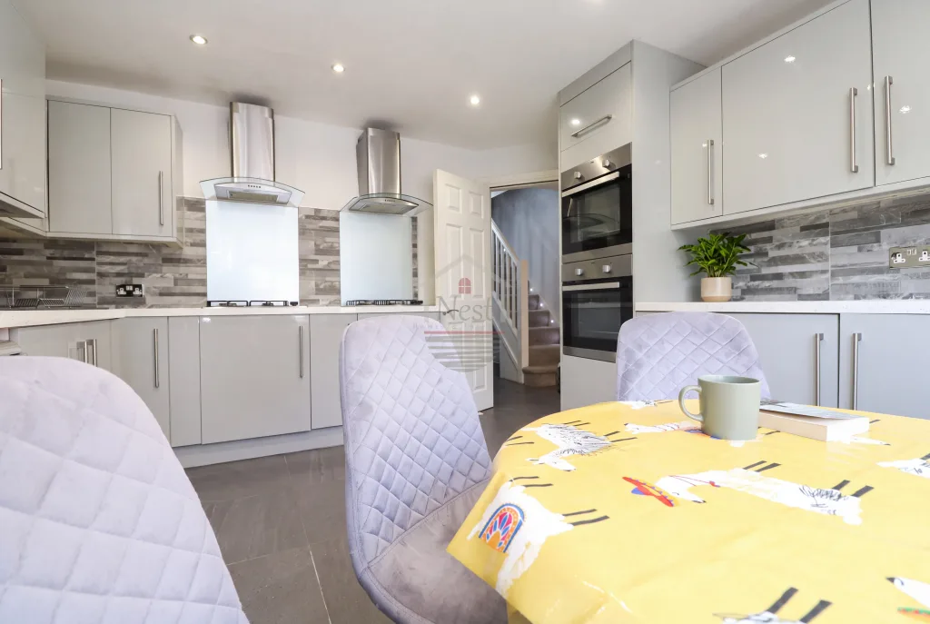 8 bedroom house of multiple occupation for rent