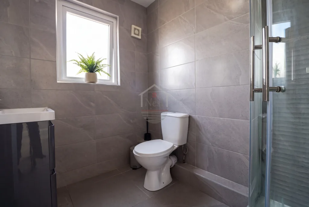 8 bedroom house of multiple occupation for rent