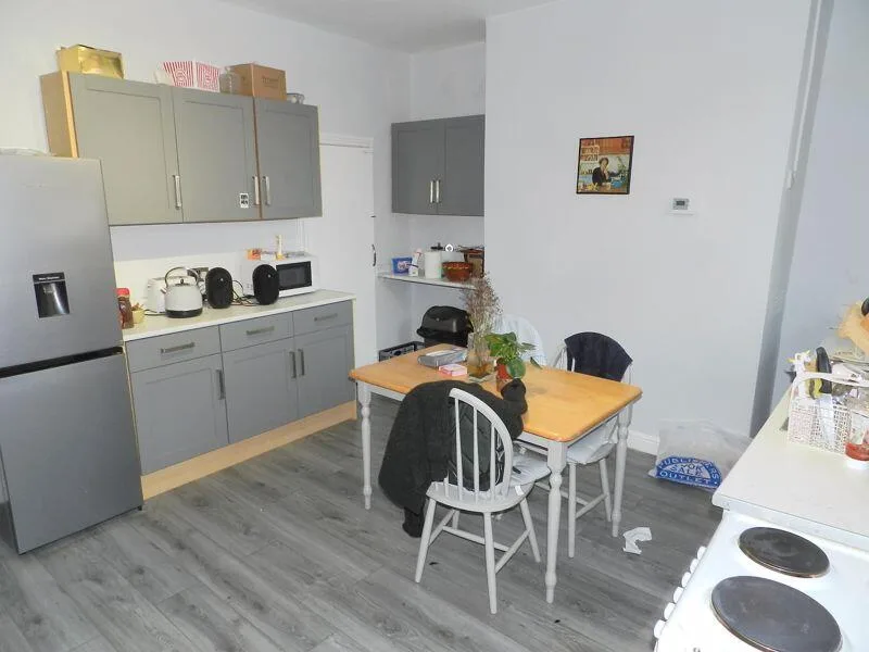 4 bedroom terraced house for rent