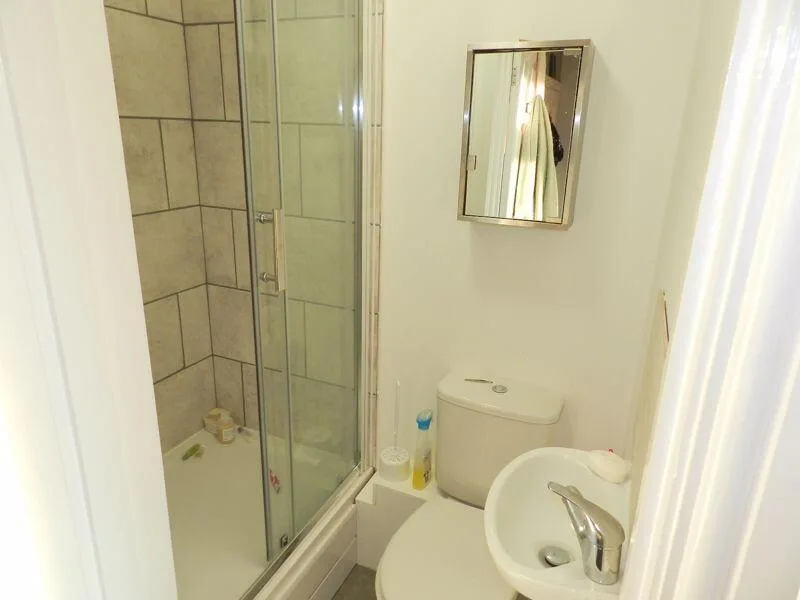 4 bedroom terraced house for rent