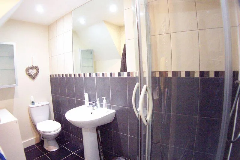 4 bedroom terraced house for rent