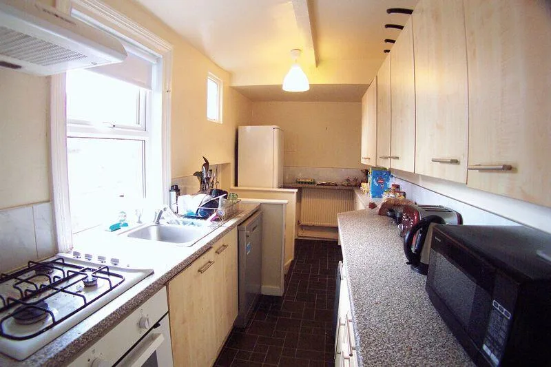 4 bedroom terraced house for rent