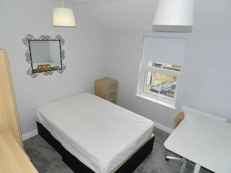 4 bedroom terraced house for rent