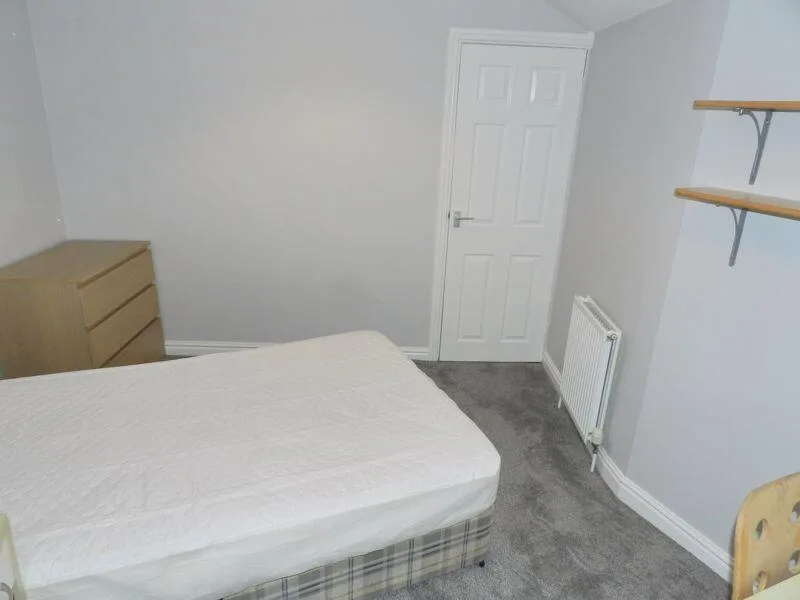 4 bedroom terraced house for rent
