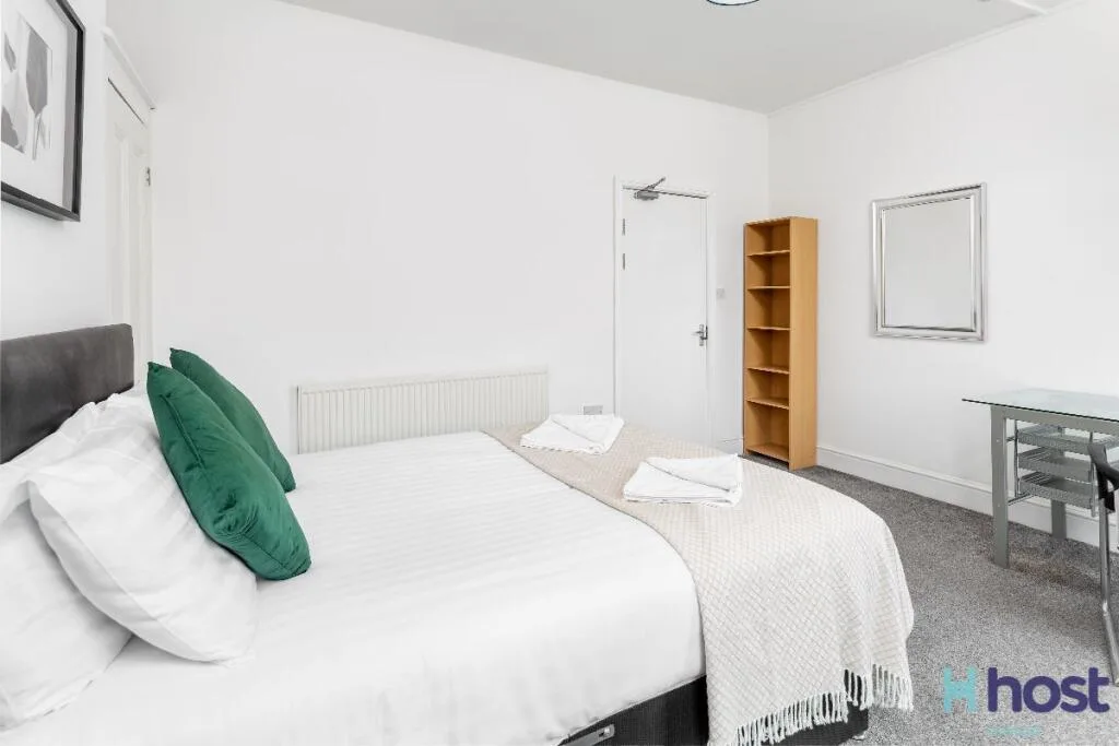 4 bedroom terraced house for rent