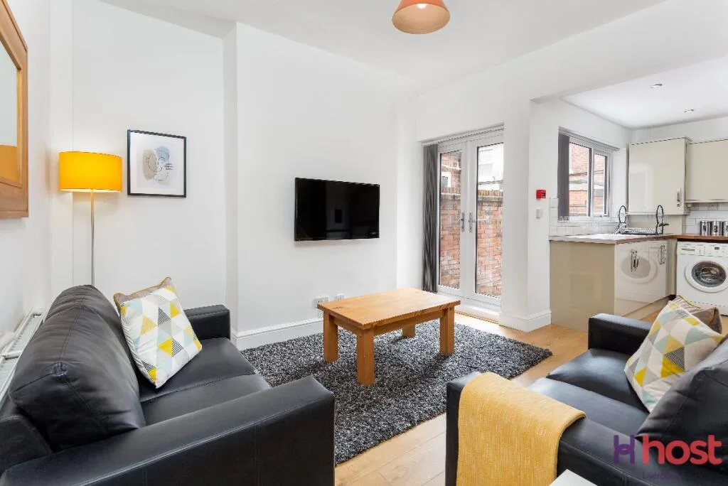 4 bedroom terraced house for rent