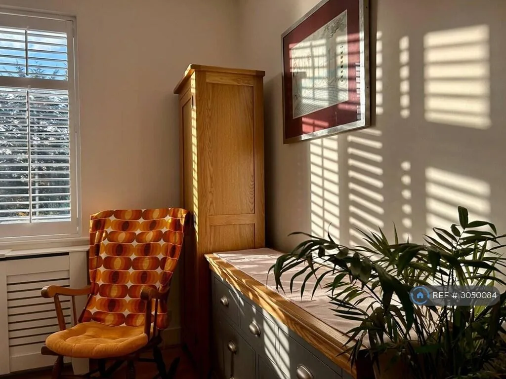 3 bedroom end of terrace house for rent
