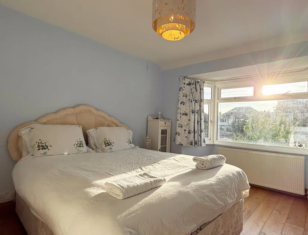 4 bedroom semi-detached house for rent