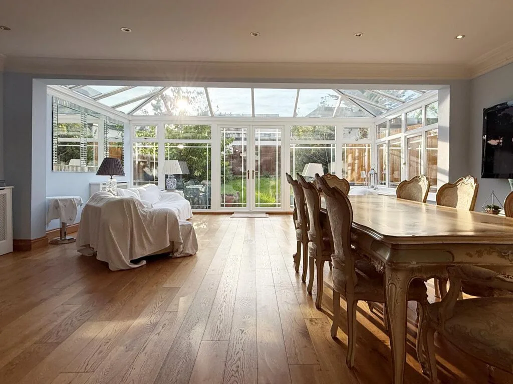 4 bedroom semi-detached house for rent