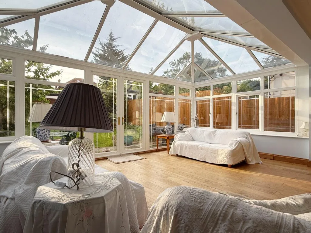 4 bedroom semi-detached house for rent
