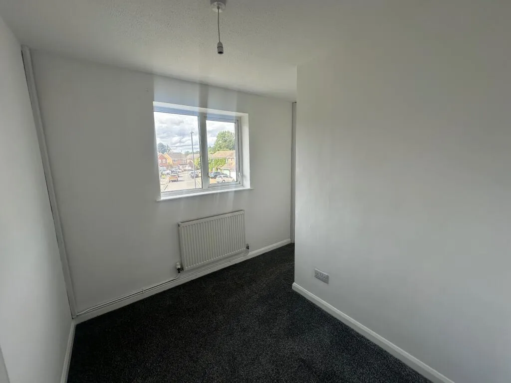 2 bedroom maisonette for rent
