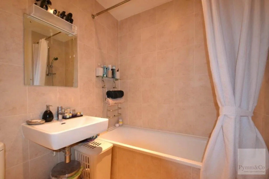 1 bedroom house for rent