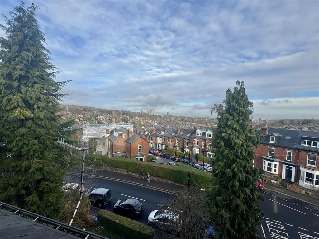 6 bedroom terraced house for rent