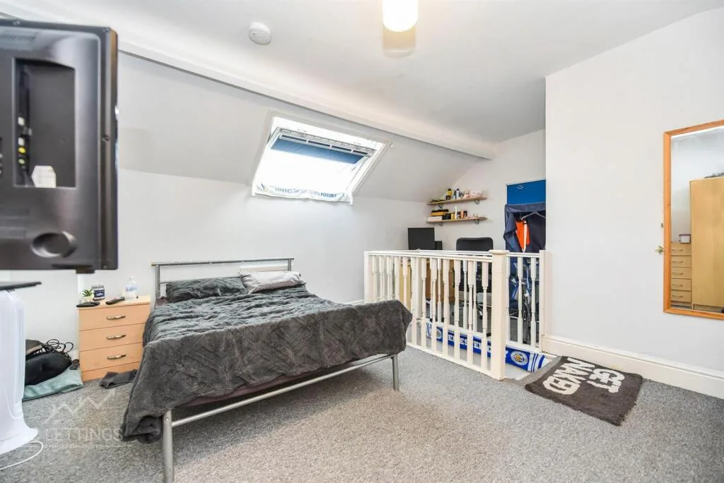 4 bedroom terraced house for rent