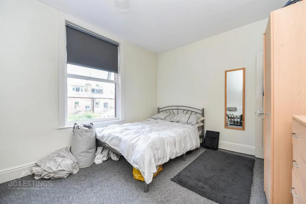 4 bedroom terraced house for rent