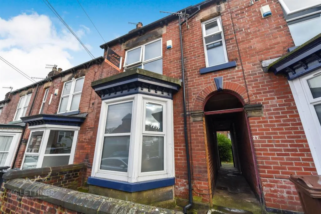 4 bedroom terraced house for rent