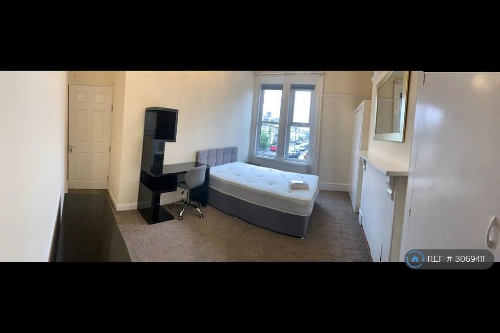 8 bedroom terraced house for rent