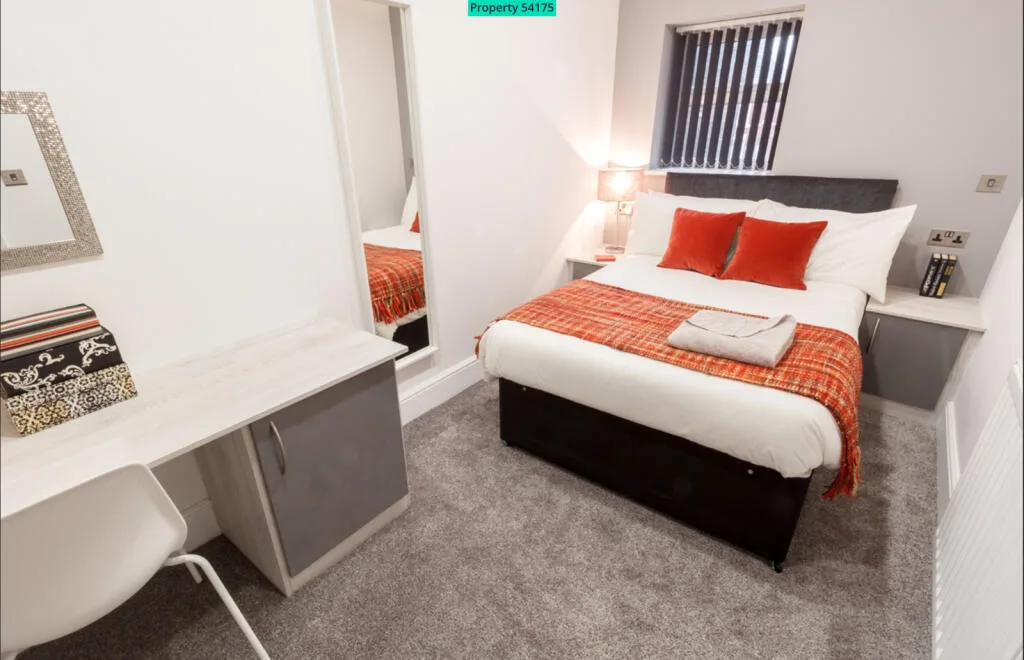 6 bedroom terraced house for rent