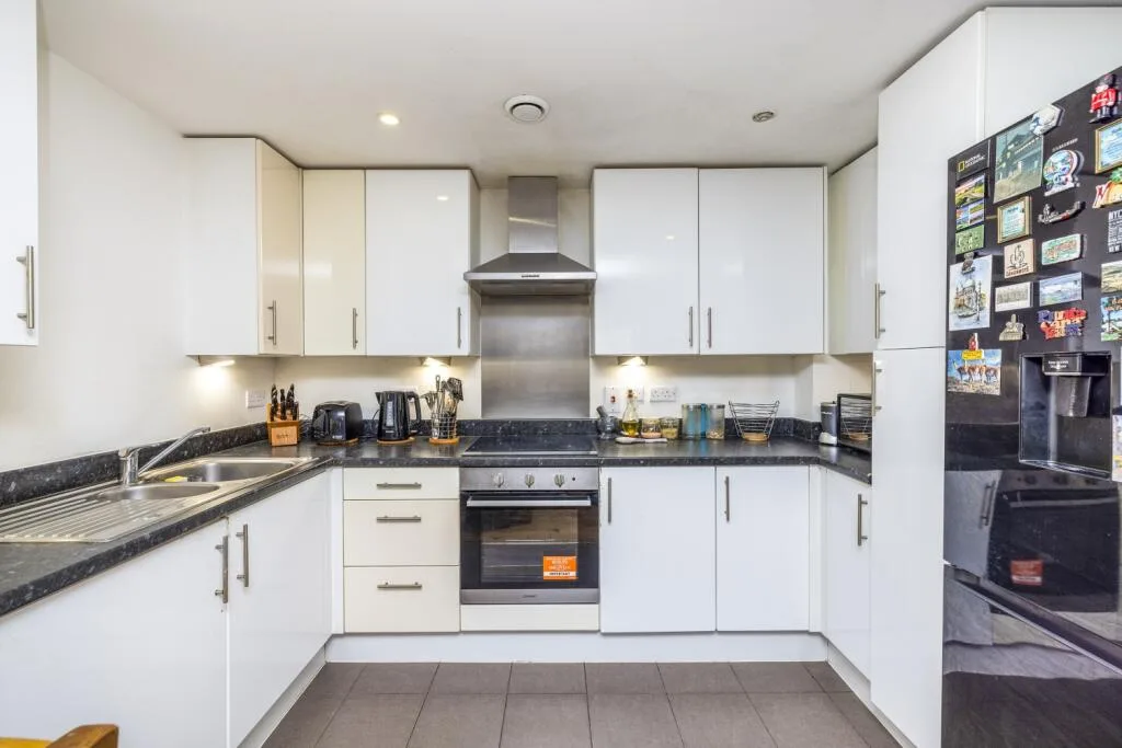 3 bedroom flat for rent