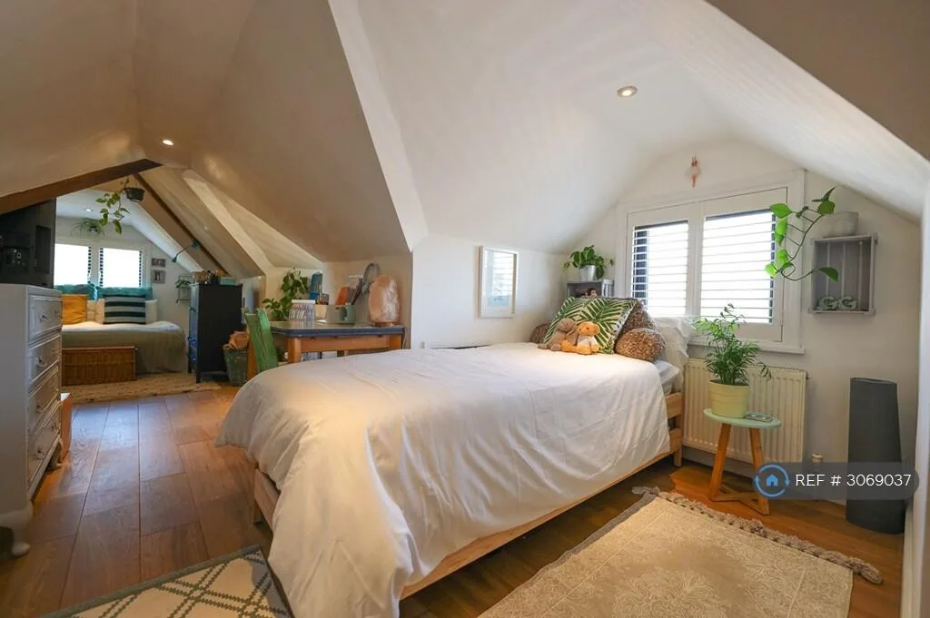 4 bedroom maisonette for rent