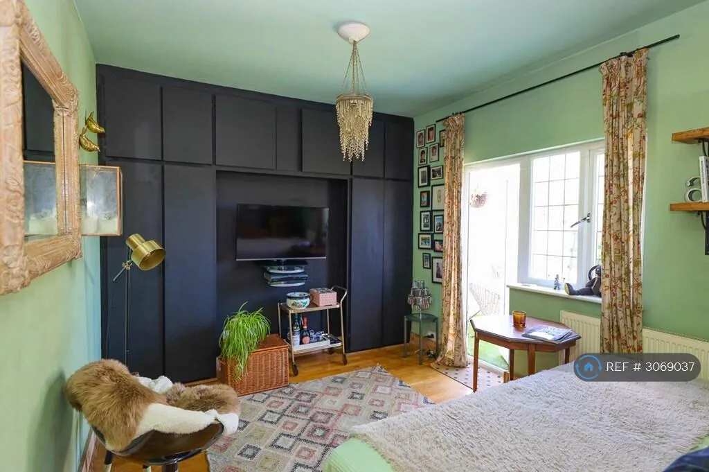 4 bedroom maisonette for rent