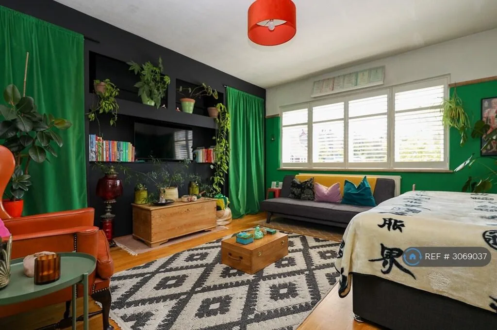4 bedroom maisonette for rent
